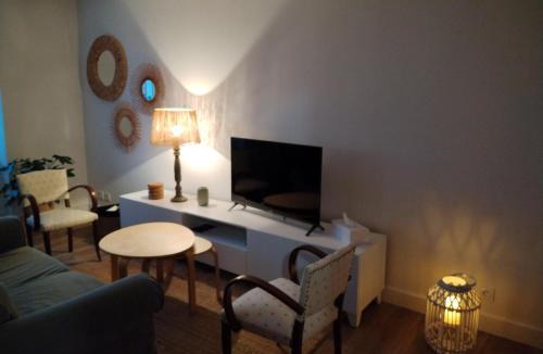 Saint-Germain-Laval Apartment | Le3cent85