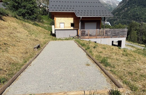 Venosc House | LES 2 ALPES/VENOSC : Le Chalet des Amis ★ 12 pers. ★ Table soccer ★ 5 bedrooms