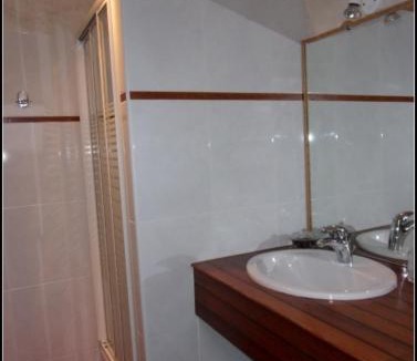 Le Tour-du-Parc Bed & Breakfast | Les Agapanthes