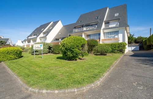 Quiberon Apartment | Les Albatros by Interhome