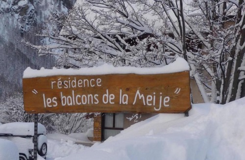 La Grave Apartment | Les balcons de la Meije n 27- Bright very large balcony very well equip