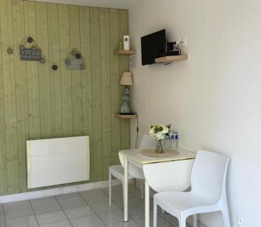 Vandre House | Les Cabanes du Lac à Surgères