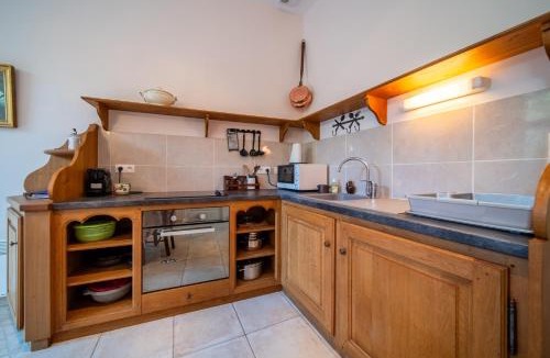 Valognes House | Les Calèches de l'Hôtel de Beaumont - Calme - Wifi - TheGoodBnb