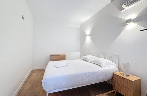 Coudes Apartment | Les chambres de Coudes N2 ,clim, proche A75