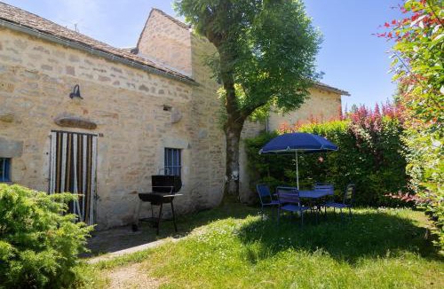 Saint-Georges-de-Levejac House | Les charmes 2/4 personnes du presbytère