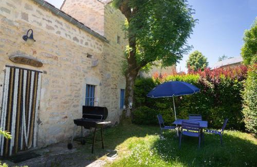 Saint-Georges-de-Levejac House | Les charmes 2/4 personnes du presbytère