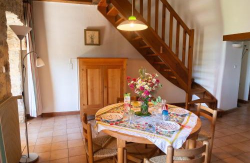 Saint-Georges-de-Levejac House | Les charmes 2/4 personnes du presbytère