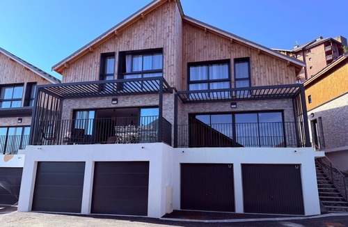 Risoul Ski Chalet | LES CIMES DE RISOUL "Station 1850