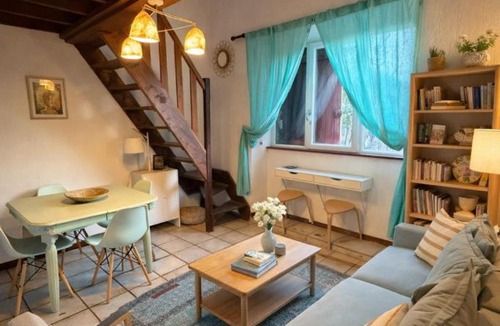 Saint-Julien-d'Arpaon House | Les Copains à Bord - gîtes