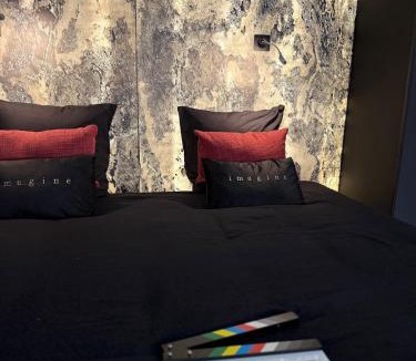 Riom Apartment | Les Coulisses - Cinéma Privé & Jeu de piste a 2