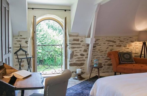Grand-Champ House | Les Dames de Nage