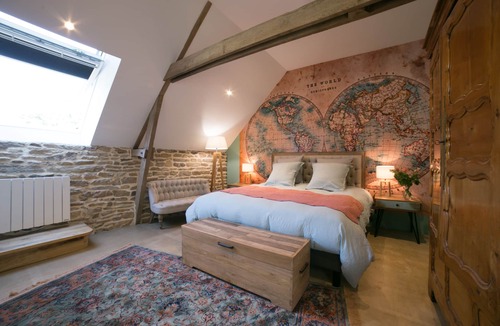Grand-Champ House | Les Dames de Nage
