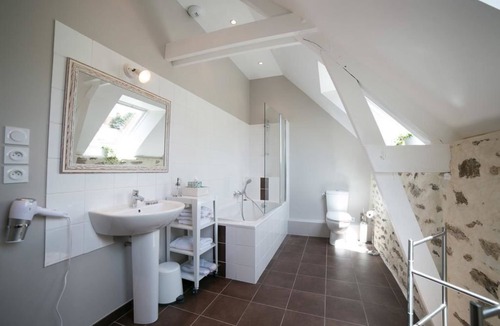 Grand-Champ House | Les Dames de Nage