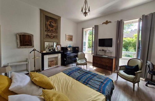 Bourbon-l'Archambault Apartment | Les Demeures du Parc, la Bourbonnaise, proche des Thermes