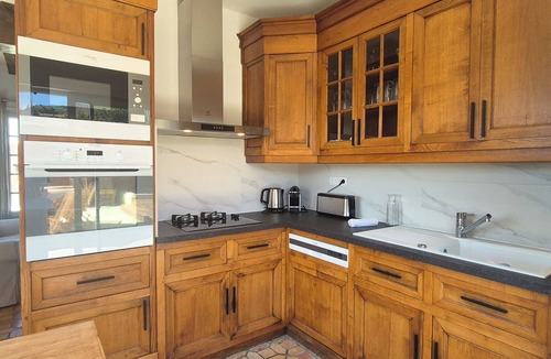 Villerville House | Les Embruns - 5-minute walk from the beach - Sleeps 10 - Villerville