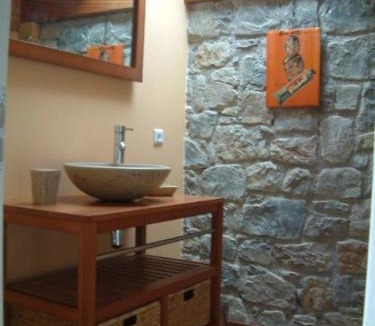 Mostuejouls Bed & Breakfast | Les Falaises