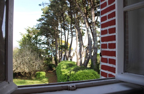 Saint-Pierre-Quiberon House | "Les Flots" - 10p - Beach direct access - parking (3 cars)
