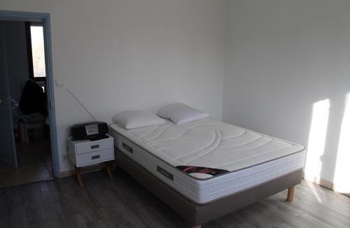 Cosne-Cours-sur-Loire House | Les Géraniums