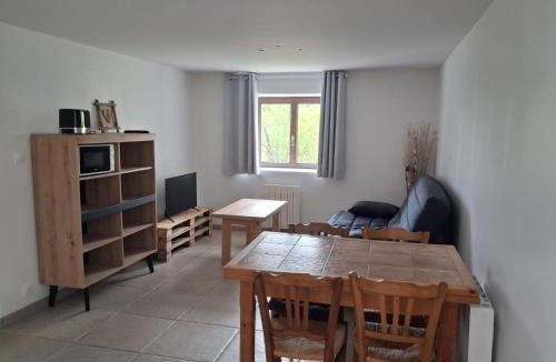 Dompierre-les-Ormes House | Les Gîtes de Sophinette