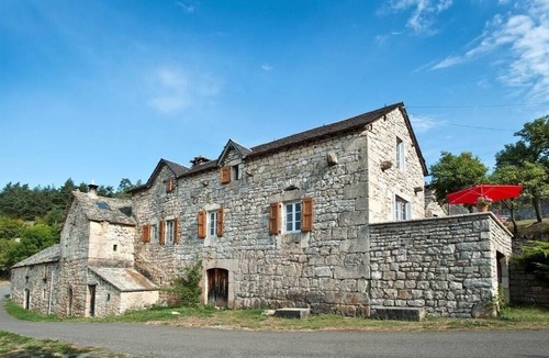 La Canourgue House | Les Genévriers in Conques