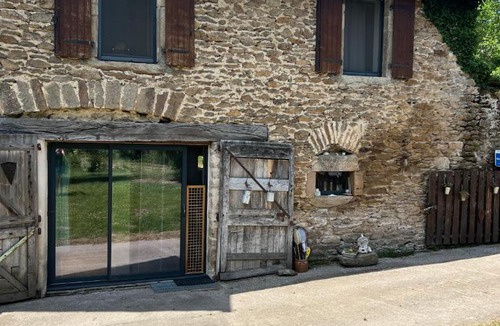 Moyrazes House | Les Groseilliers