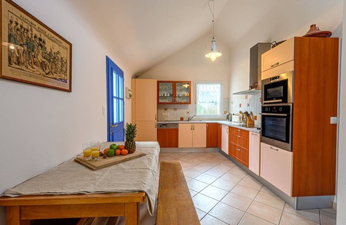 La Trinite-sur-Mer House | Les Guérins by Interhome