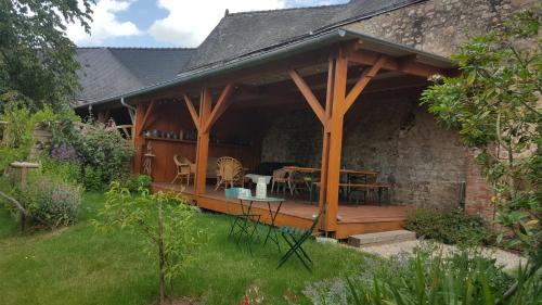 Chammes House | Les Hirondelles