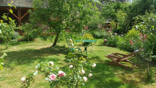 Chammes House | Les Hirondelles