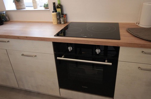 Thierville-sur-Meuse Apartment | Les Loges de Véro RDC - 5 min from Verdun, private parking, motorcycle garage, air conditioning.