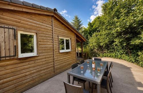 Yssingeaux House | Les Noisetiers du Neyrial, calme et campagne