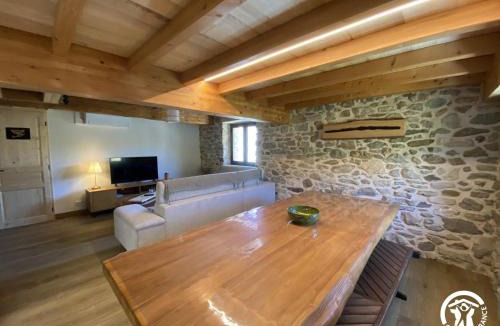 Puyvalador House | Les pérics