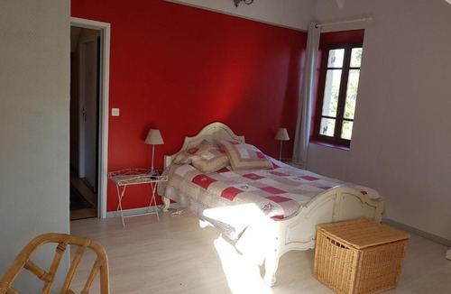 Le Donjon Bed & Breakfast | Les Pinguelles