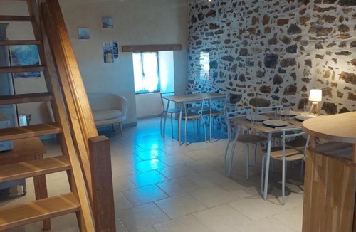 Treigny House | Les puisayennes