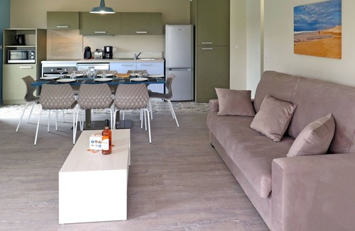 Vieux-Boucau-les-Bains Apartment | Les Sables d’Or T4 by Interhome