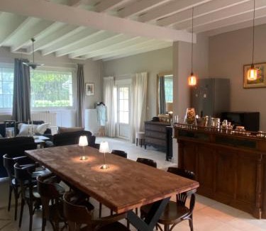 Vire-sur-Lot Apartment | Les Suites de Marie-Lot