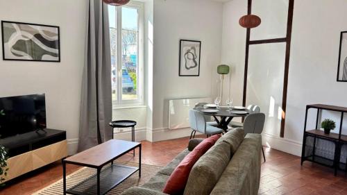 Nevers Apartment | Les tomettes du faubourg