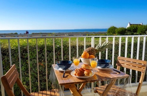 Quiberon Apartment | Les Trois Iles by Interhome