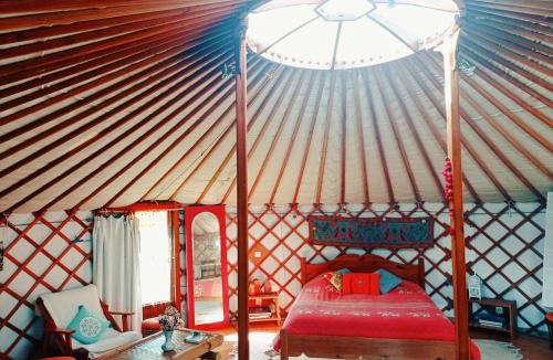 Plouguiel Bed & Breakfast | Les Yourtes d'Hôtes