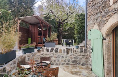 Mostuejouls House | lesoleilo Suite Chateau ou Baume