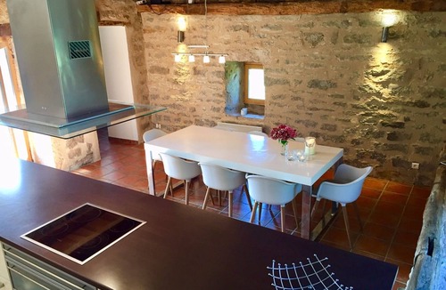Caylus House | Light, airy and welcoming holiday home with fantastic views