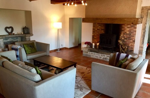 Caylus House | Light, airy and welcoming holiday home with fantastic views