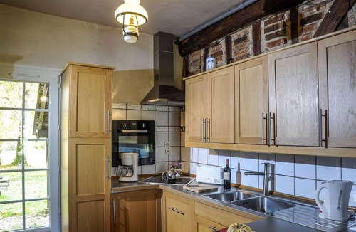 Ligny-le-Ribault House | Live like a woodland man with your family