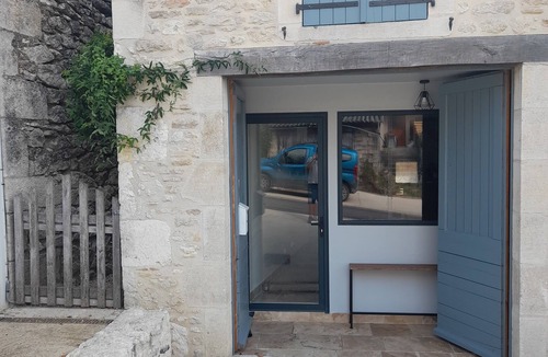 Montcuq House | Living well and resting