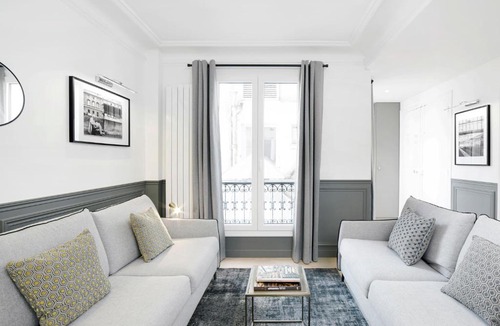 Quartier de la Porte-Saint-Denis Apartment | LivinParis - Luxury 2 Bedrooms Opera I