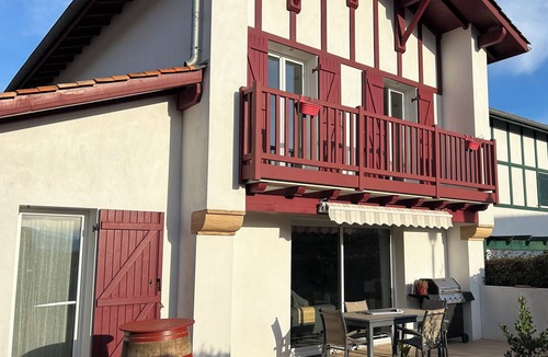 Saint-Pee-sur-Nivelle House | Location Maison st peu sur Nivelle . Dans Quartier Calme , Proche lac