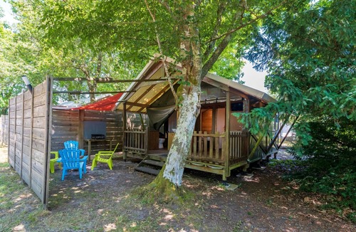 Lesperon Villa | "Lodge 1" with Shared Pool, Private Terrace and Shared Garden