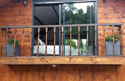 Domessin House | Lodge Jack London