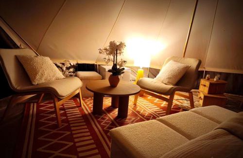 Lapalisse Other | Lodge romantique "la clé des songes" et son jacuzzi privatif