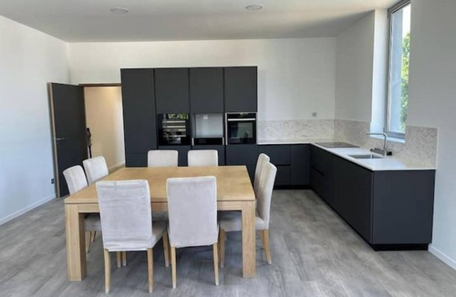 Saint-Symphorien-d'Ozon Apartment | Loft 130 m2 Sans Voisinage Avec Parking Privé