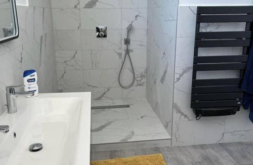 Saint-Symphorien-d'Ozon Apartment | Loft 130 m2 Sans Voisinage Avec Parking Privé